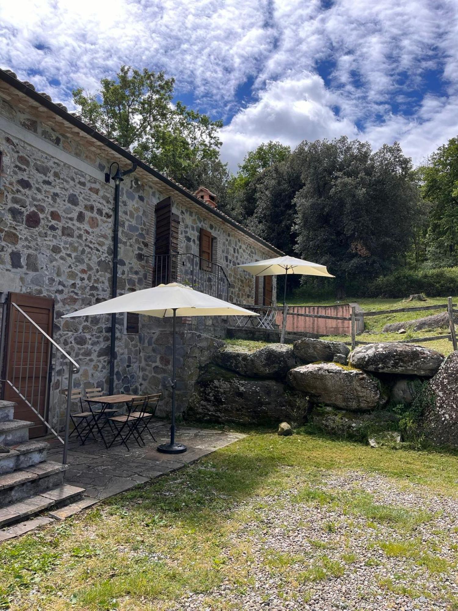 Casetta Di Ugolino Radicofani Exterior photo