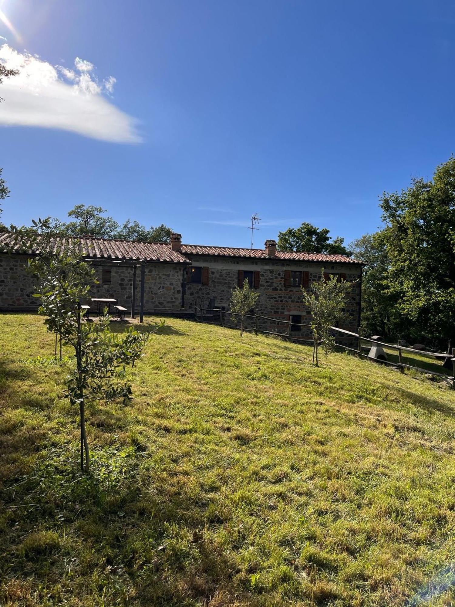 Casetta Di Ugolino Radicofani Exterior photo