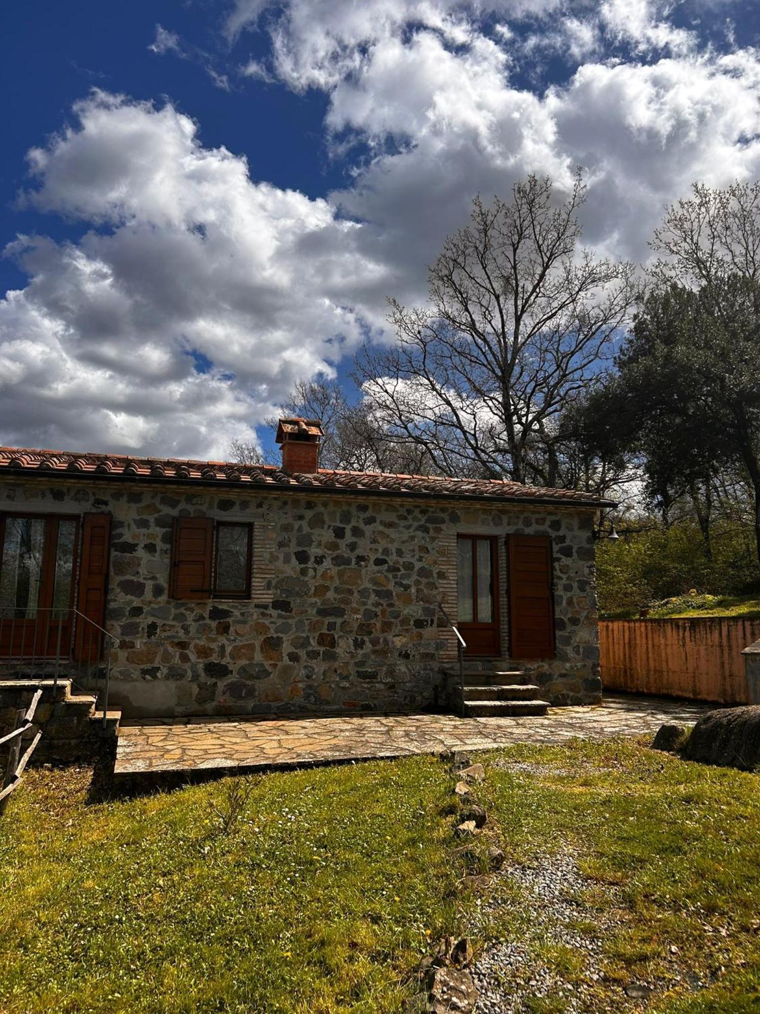 Casetta Di Ugolino Radicofani Exterior photo