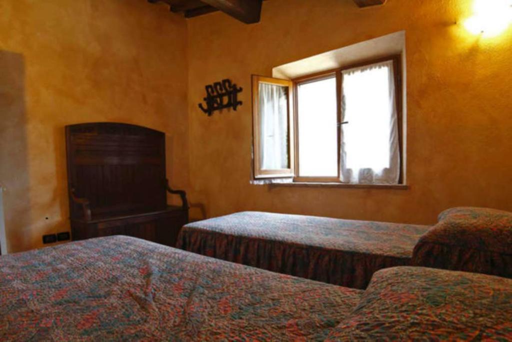 Casetta Di Ugolino Radicofani Exterior photo